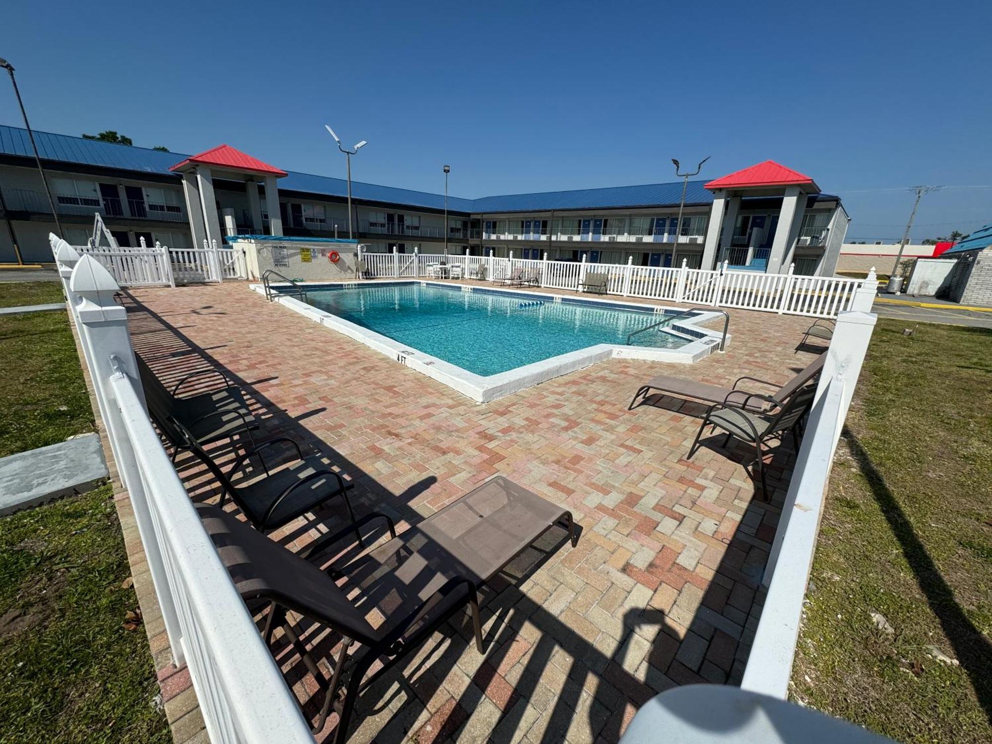 Motel 6 Englewood, Fl Exterior foto