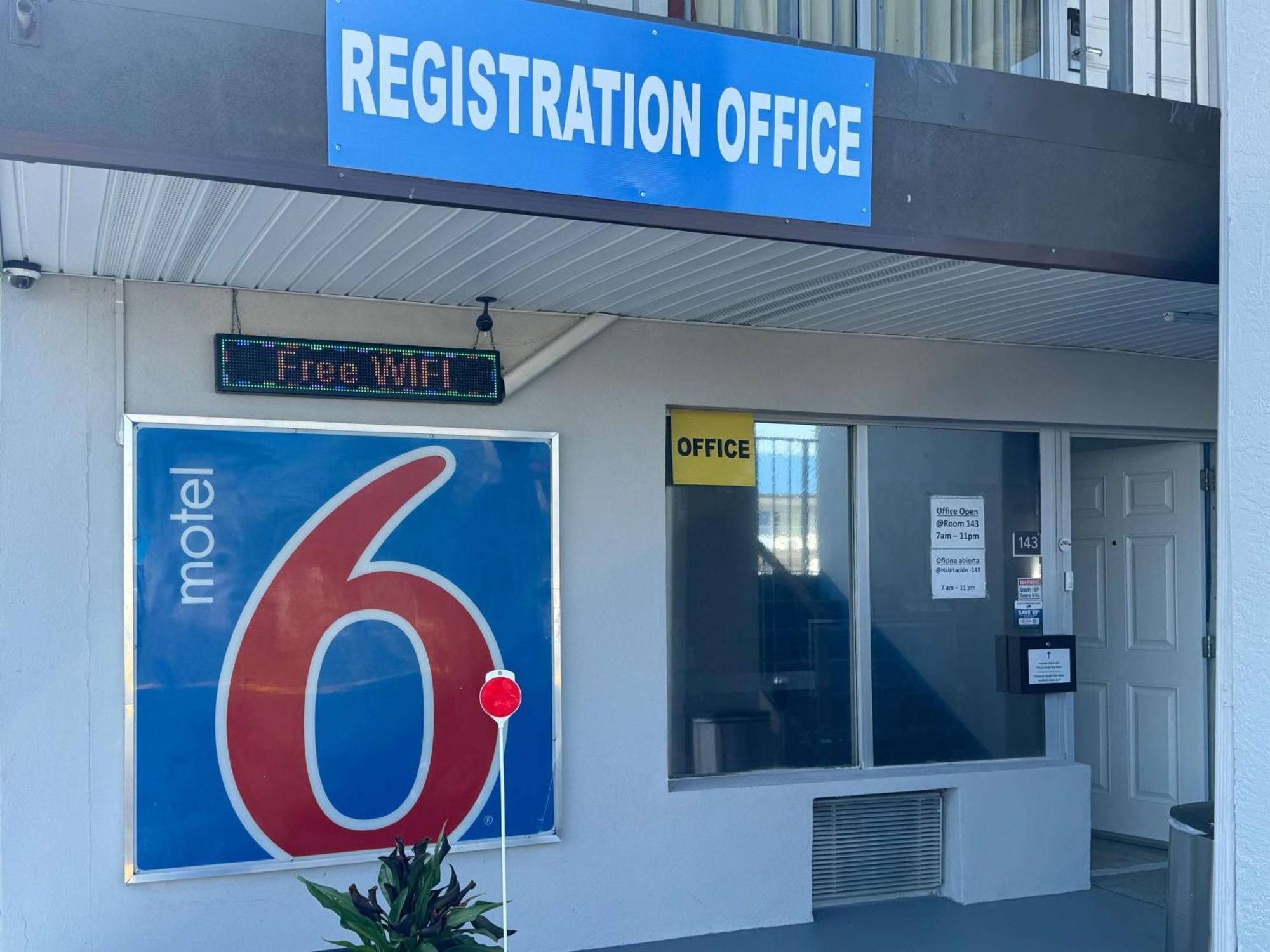 Motel 6 Englewood, Fl Exterior foto